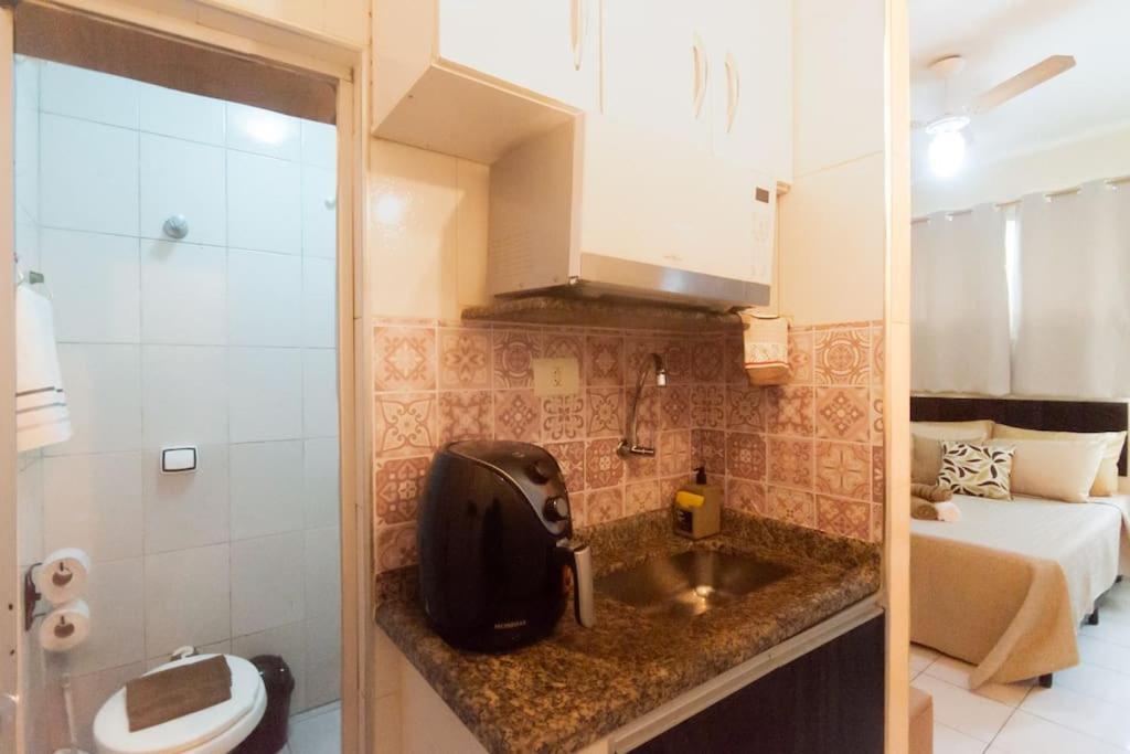 Kitnet Beira Mar Ate 3 Pessoas Apartamento *